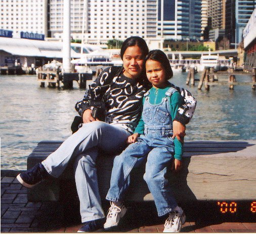 md&pina @ darling harbour.jpg - 83570 Bytes